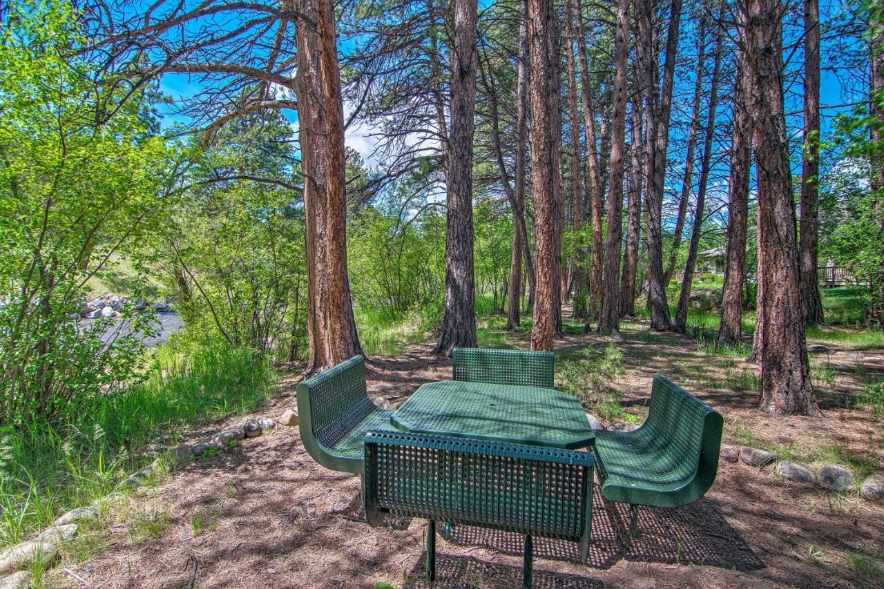 Spacious Estes Park Home On Big Thompson River! Exterior photo